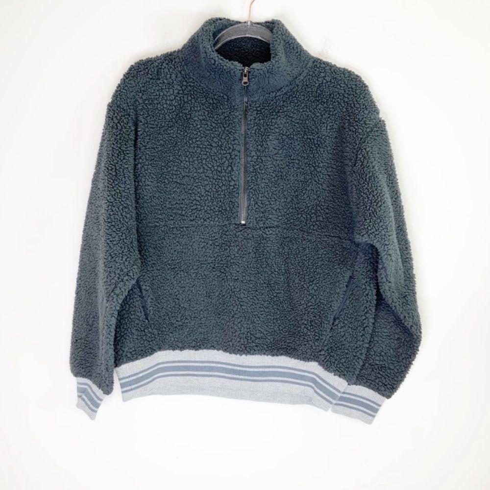 American Eagle Outfitter Grey Fuzzy Teddy Sherpa M - Picture 8 of 13